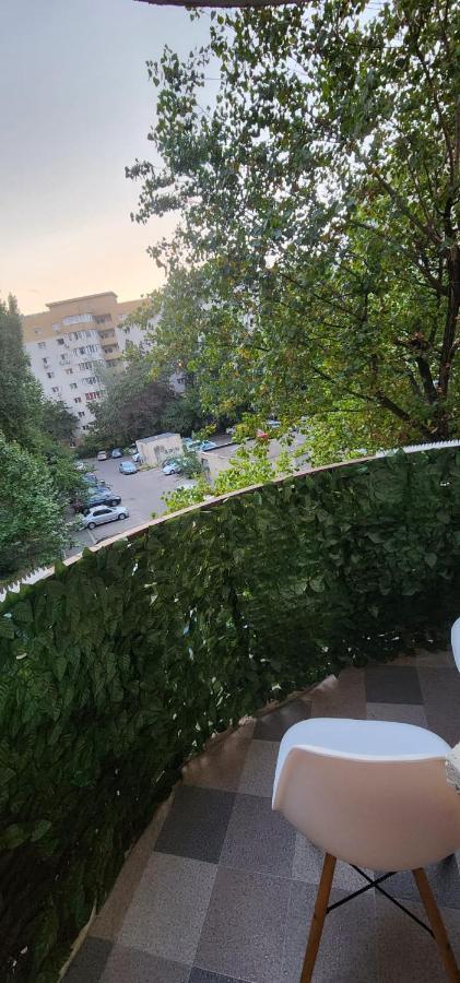 Crisshome1 Bucharest Exterior photo